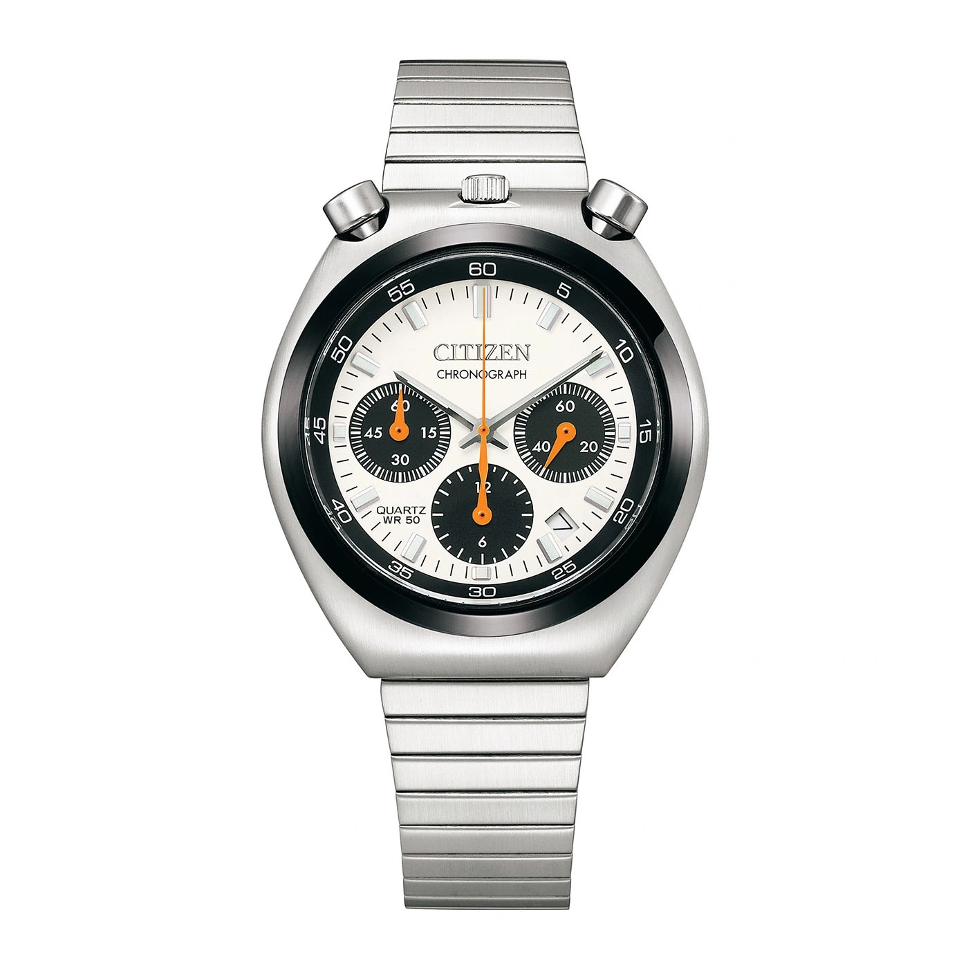 Eine silberne Citizen Chronographenuhr mit weißem Zifferblatt und orangefarbenen Akzenten.