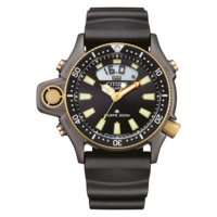 Schwarze Citizen Taucheruhr mit goldenen Akzenten und digitaler Anzeige.