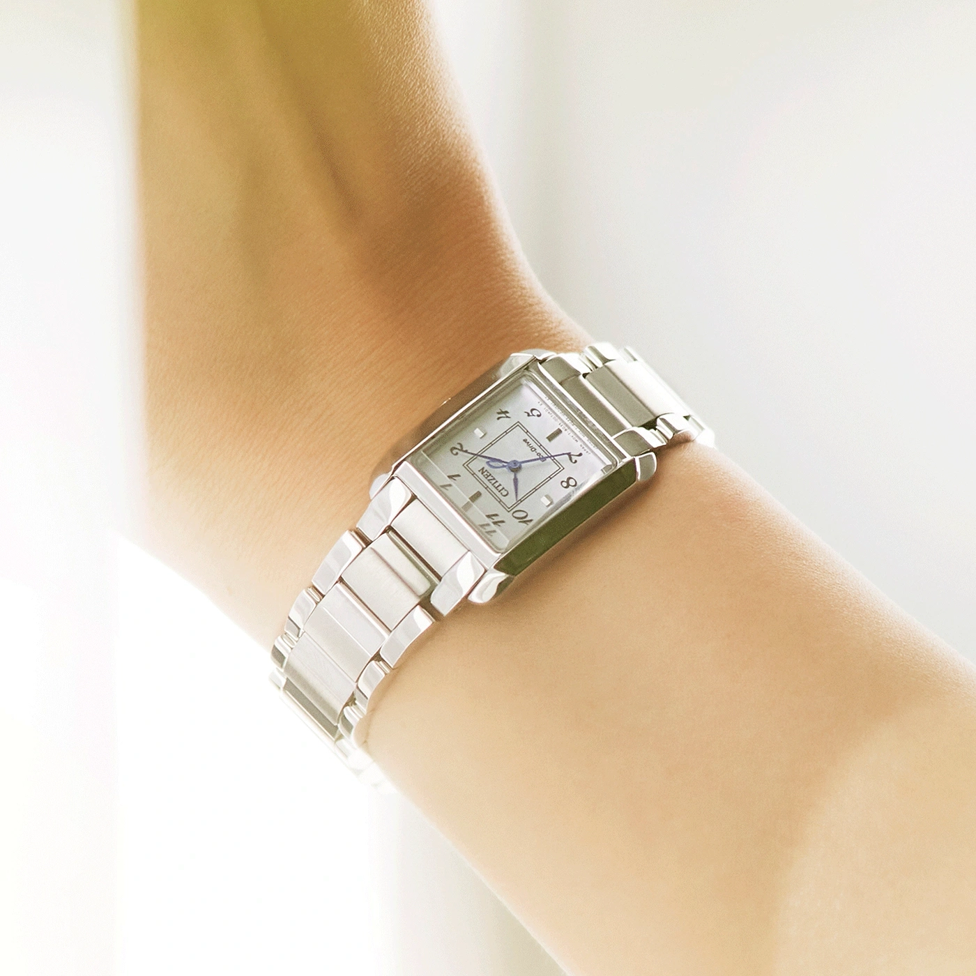 Armbanduhr am Handgelenk, silber, Citizen, elegant, Zeit, Mode, Accessoire, Nahaufnahme