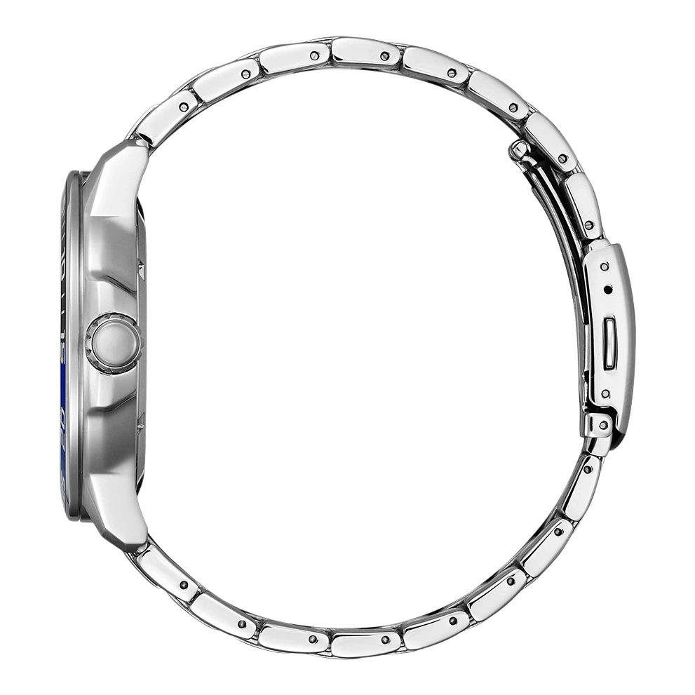 Seitenansicht einer silbernen Armbanduhr mit Metallband und blauen Akzenten.