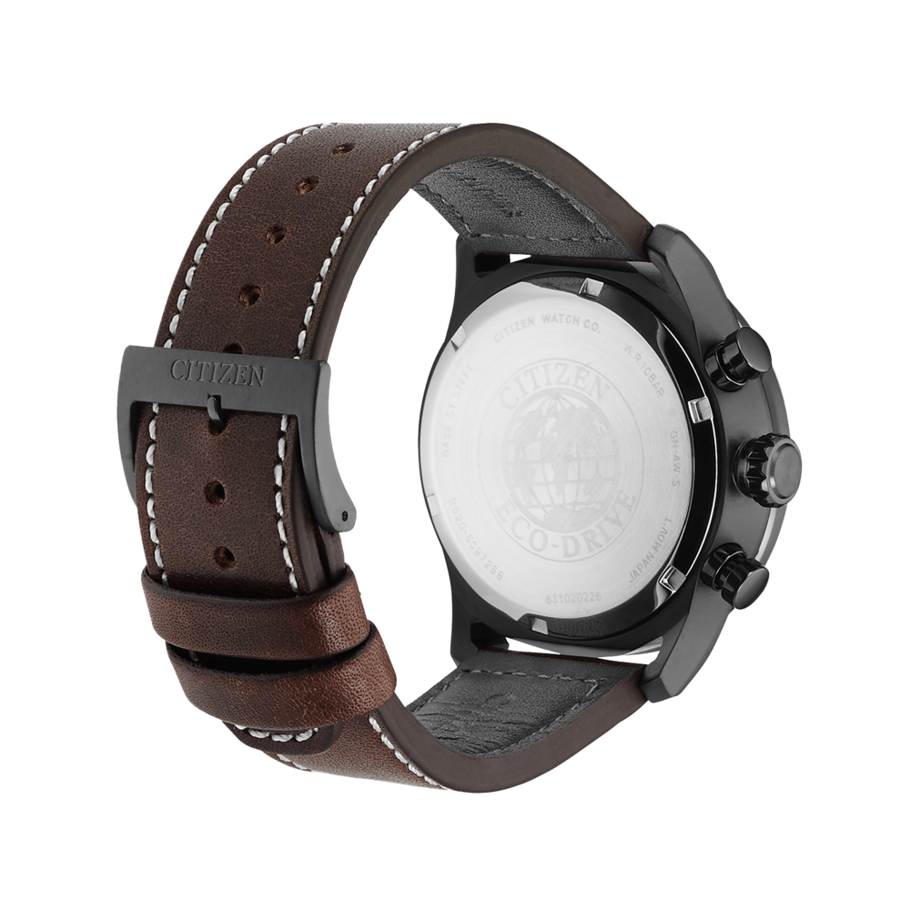 Citizen-Uhr mit braunem Lederarmband, schwarzem Gehäuse und weißen Nähten.