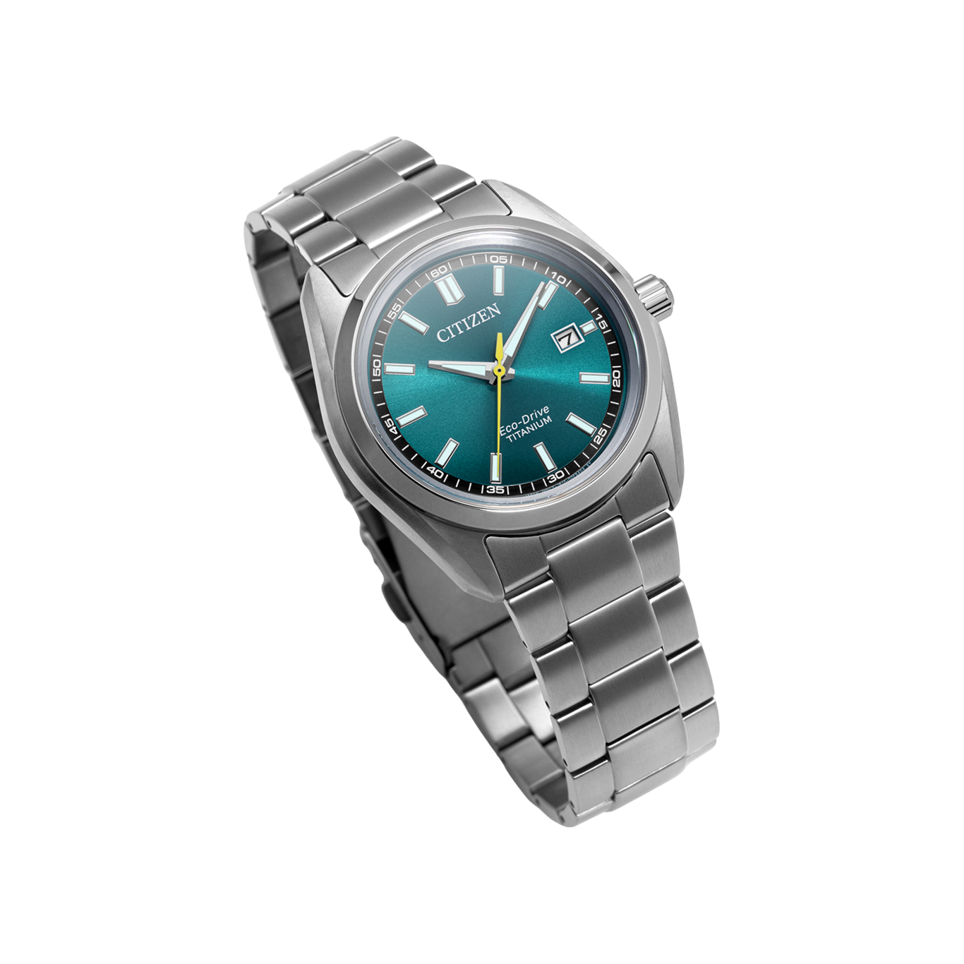 Eine moderne Citizen Eco-Drive Titanuhr mit blaugrünem Zifferblatt und silbernem Band, vor weißem Hintergrund.