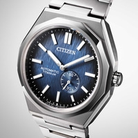 Citizen-Uhr mit blauem Zifferblatt und automatischer Titanbewegung.