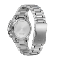 Rückansicht einer Citizen Eco-Drive-Uhr aus Edelstahl mit Metallarmband.