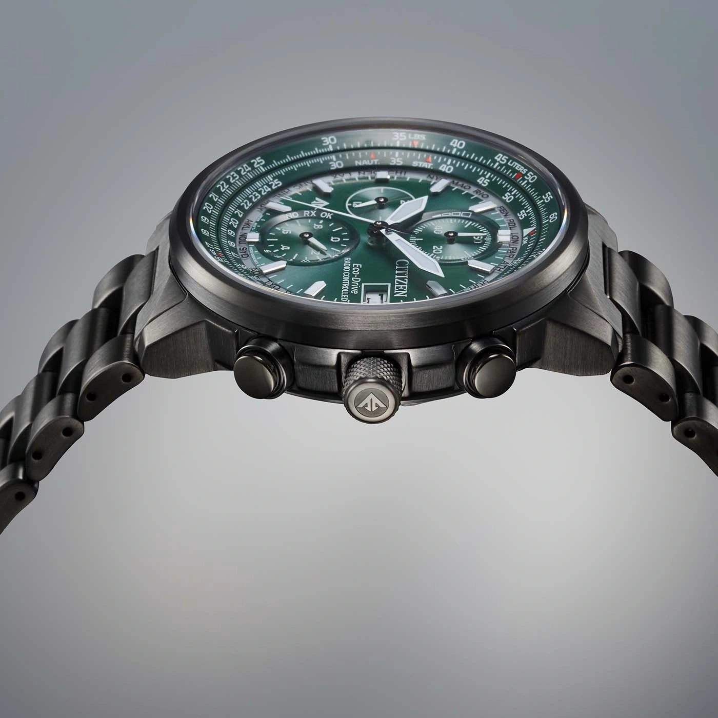 Citizen-Uhr mit grünem Zifferblatt und schwarzem Armband, Nahaufnahme, Zeitmesser