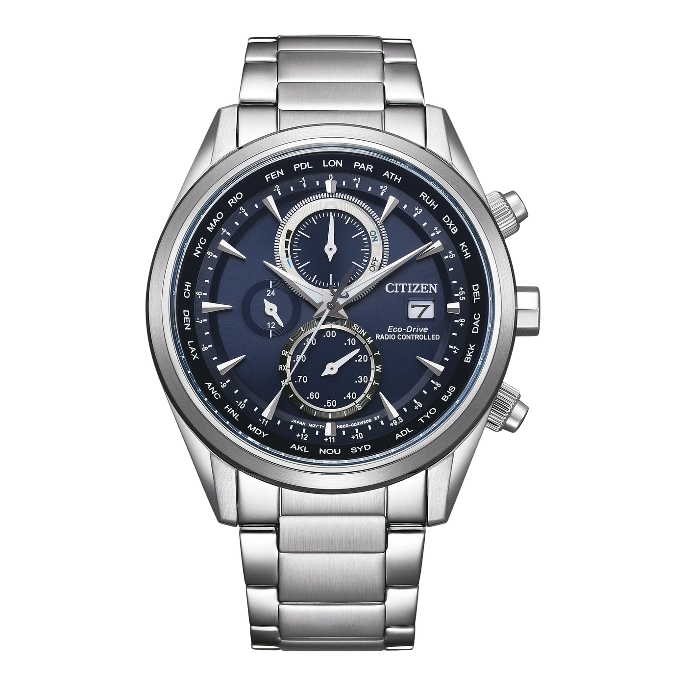 Citizen-Uhr mit blauem Zifferblatt, silbernem Armband und Weltzeitfunktion.