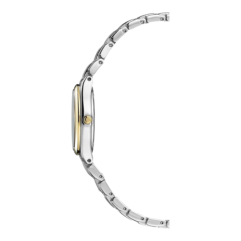 Seitenansicht einer silbernen und goldenen Armbanduhr auf weißem Hintergrund.