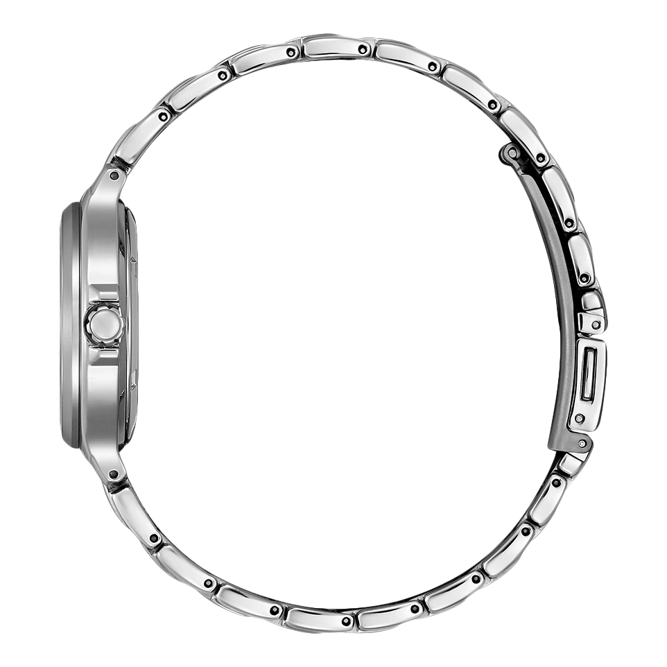 Seitenansicht einer silbernen Armbanduhr mit Metallband, elegant und glänzend.