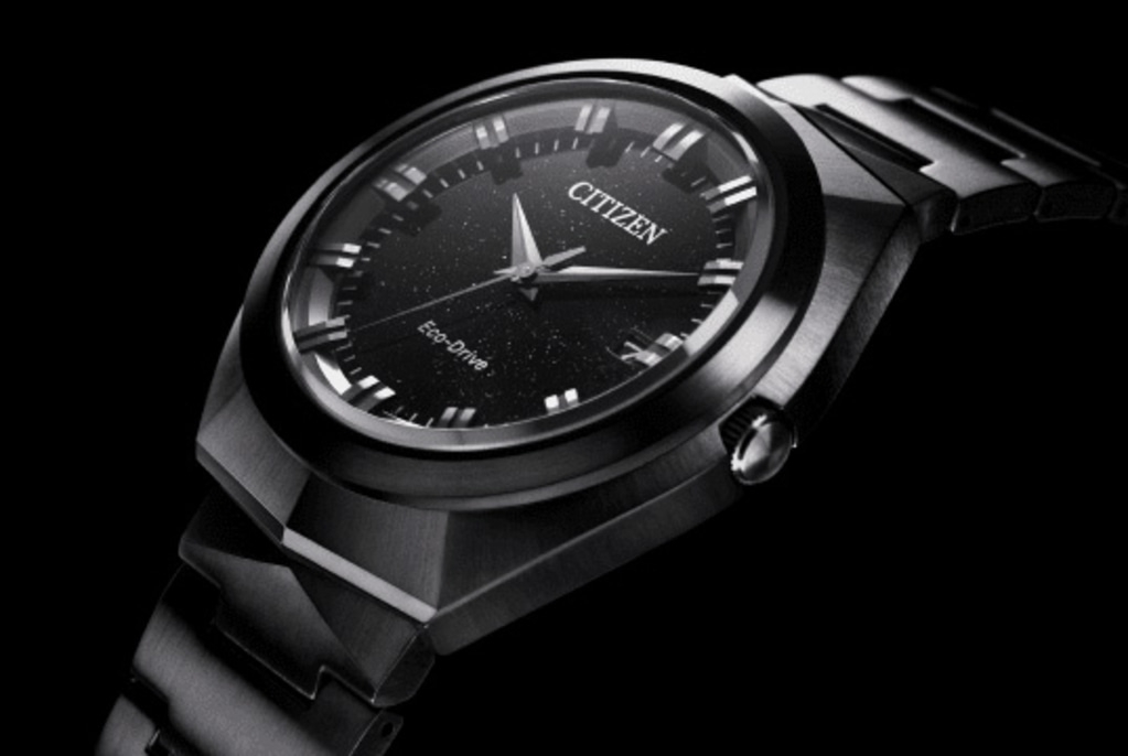 Citizen-Uhr mit schwarzem Zifferblatt und Metallarmband, Eco-Drive-Technologie.