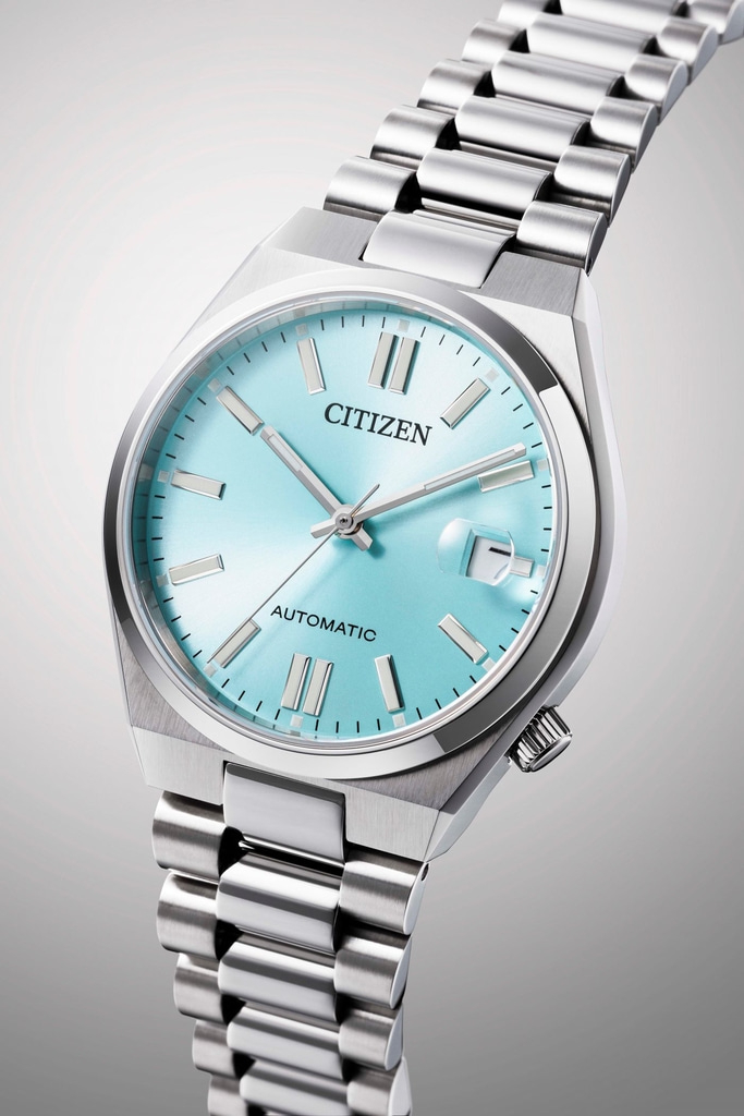 Citizen-Uhr mit hellblauem Zifferblatt und silbernem Armband, Automatik.