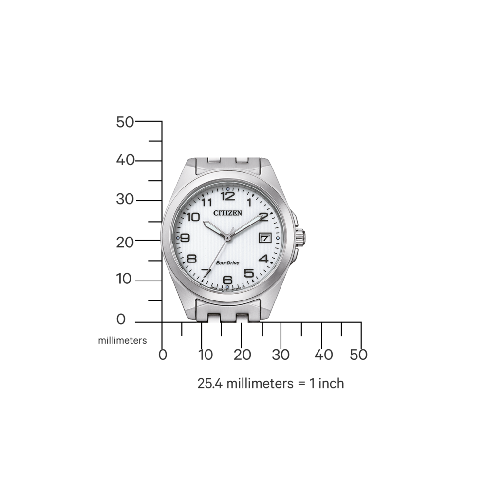 Silberne Citizen-Uhr mit weißem Zifferblatt, Zahlen und Eco-Drive-Text.