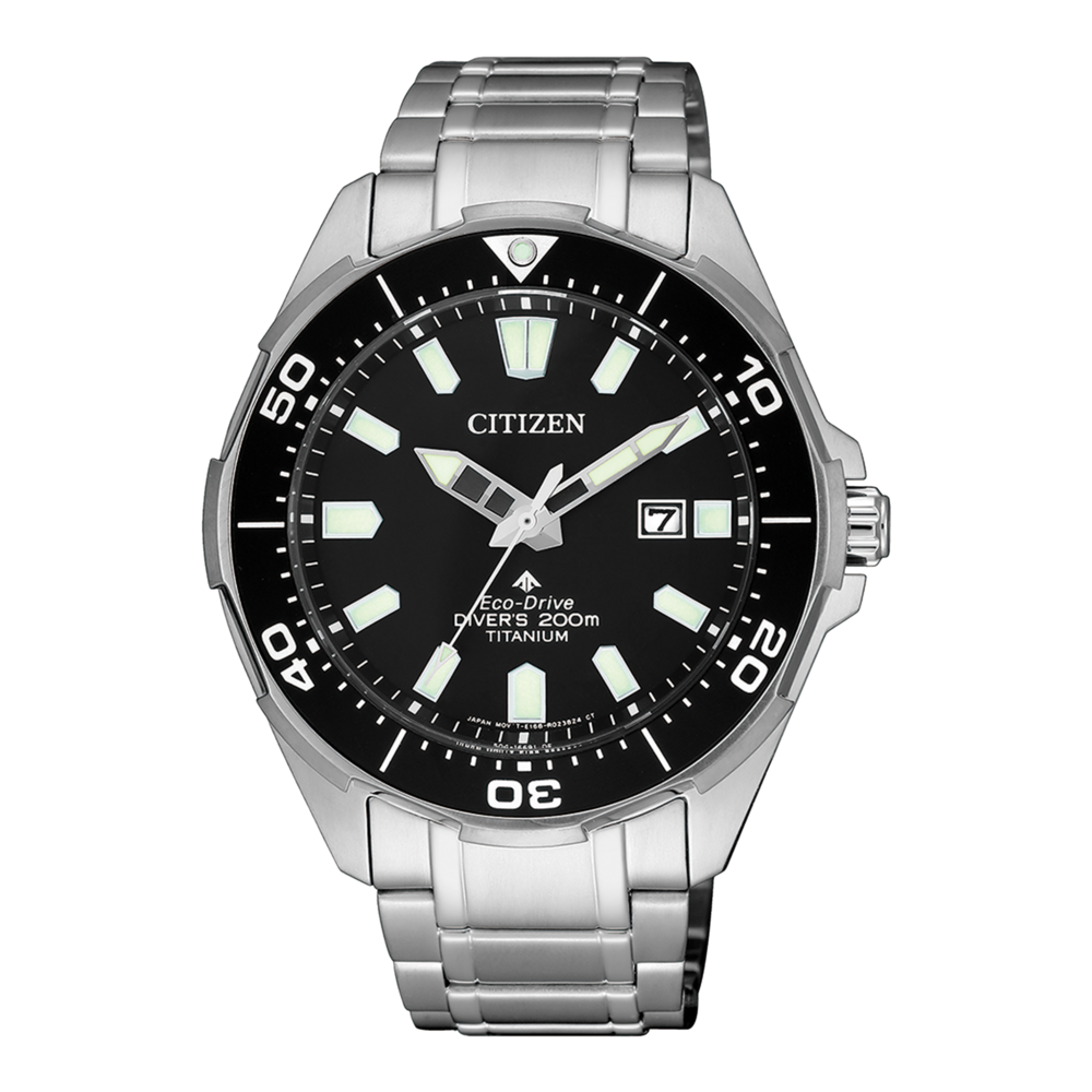 Citizen-Uhr mit schwarzem Zifferblatt, Titan, Eco-Drive, Taucher 200m und Datumsanzeige.