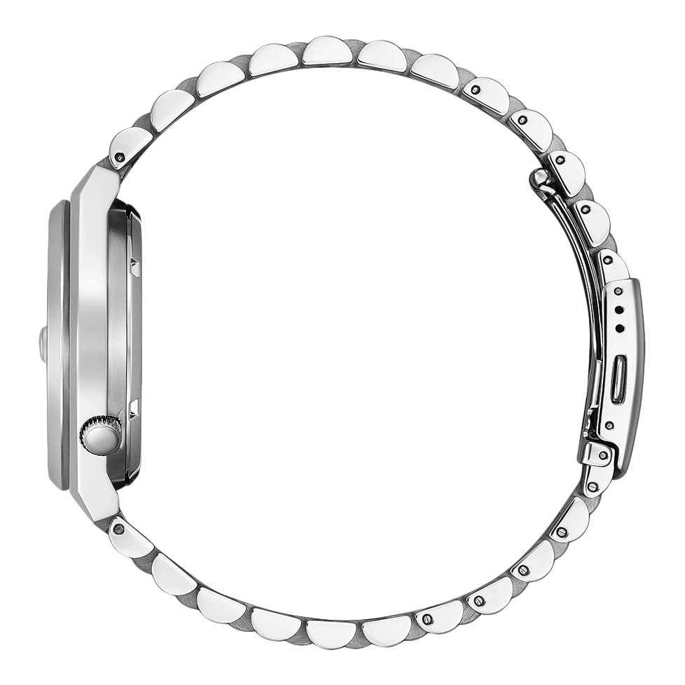 Seitenansicht einer silbernen Armbanduhr mit Metallband, Nahaufnahme.