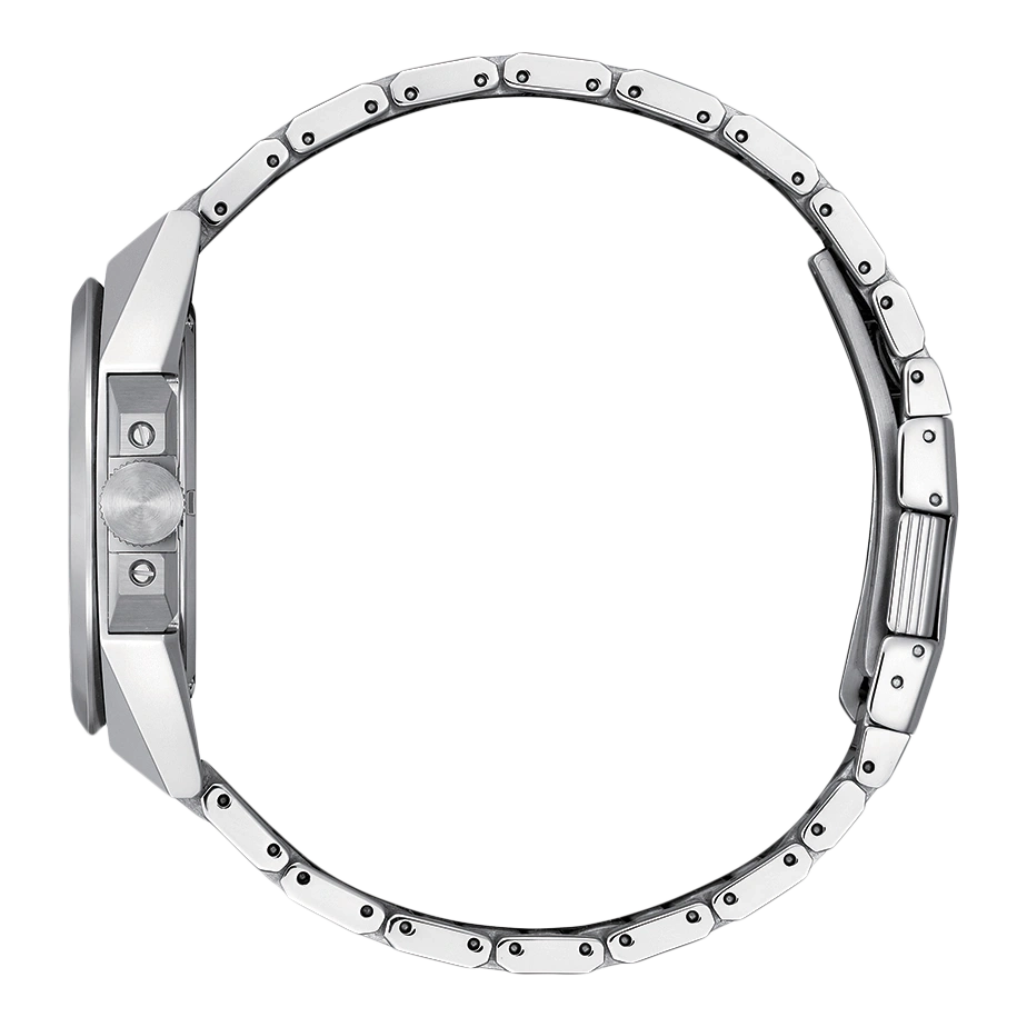 Seitenansicht einer silbernen Uhr mit Metallband, Nahaufnahme.