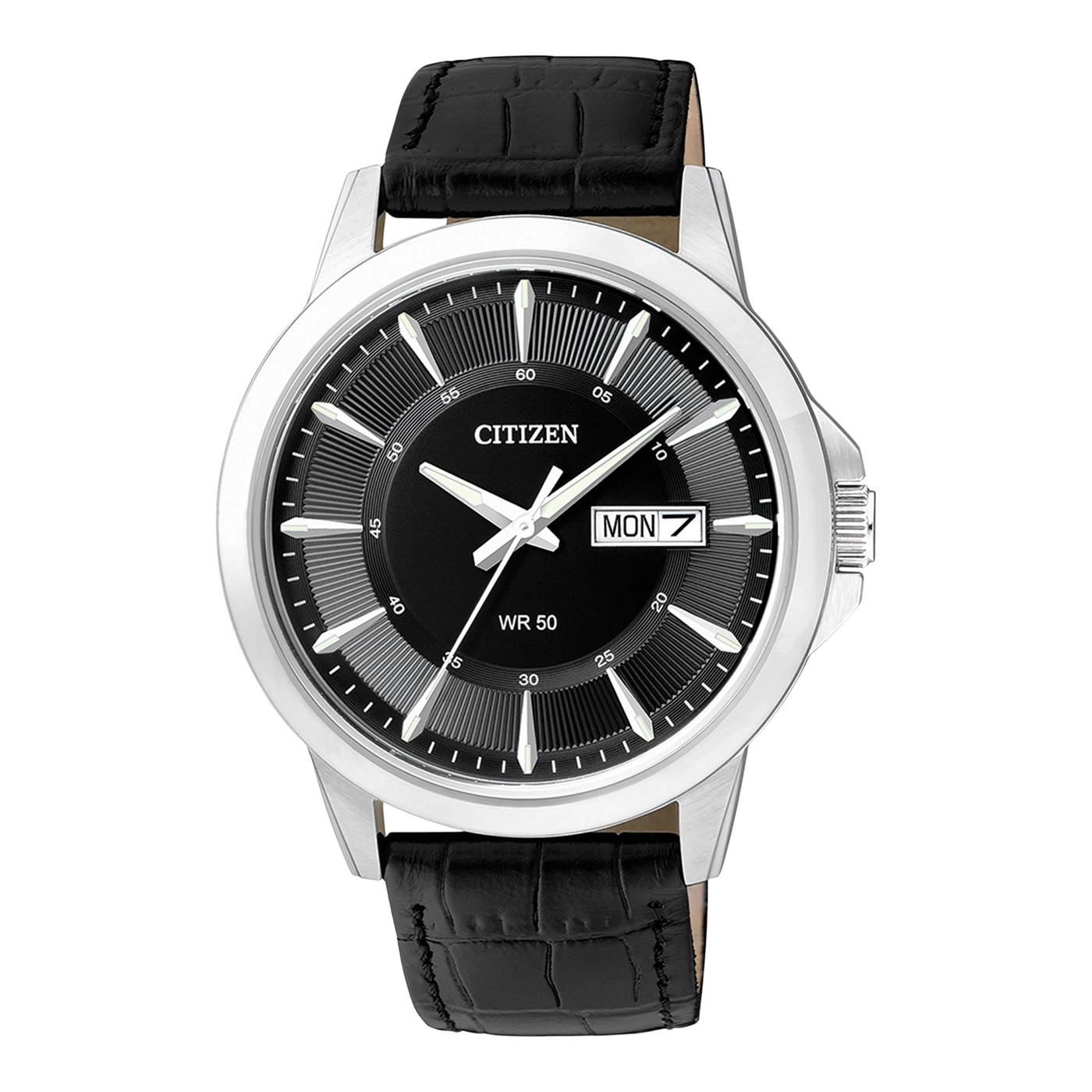 Citizen-Uhr mit schwarzem Zifferblatt und Lederarmband, das Tag und Datum anzeigt.