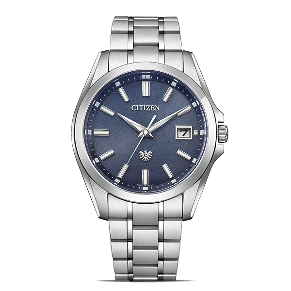 Citizen-Uhr mit blauem Zifferblatt und silbernem Armband, elegantes Design.