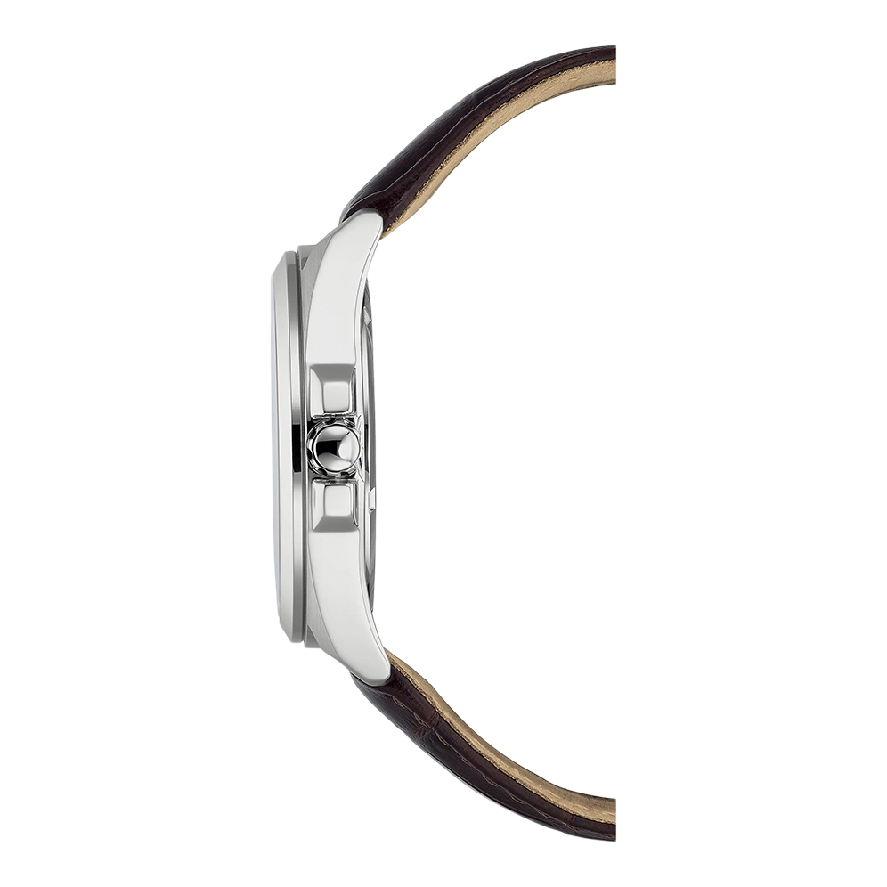 Seitenansicht einer silbernen Uhr mit braunem Lederarmband